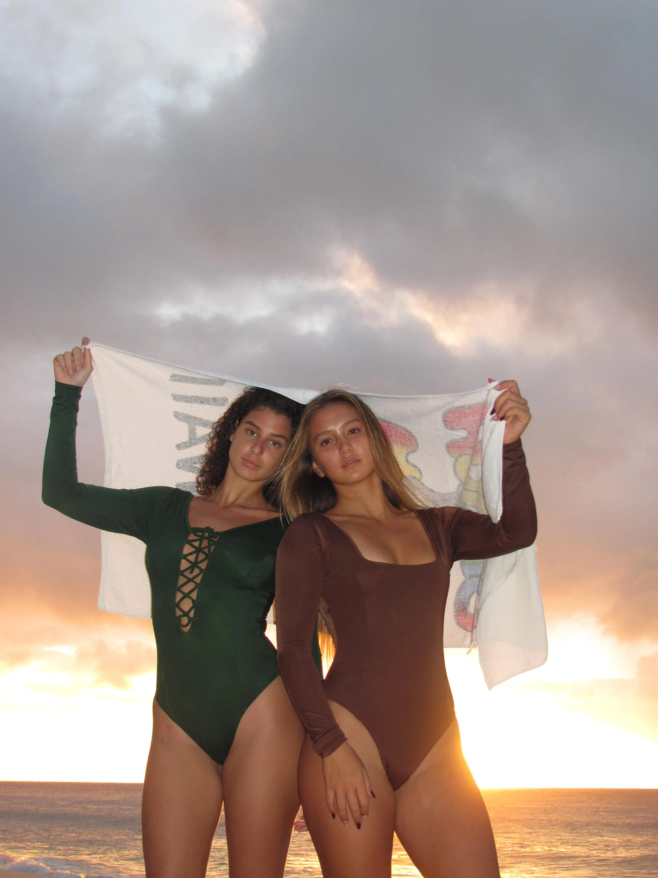 Hale'iwa Kūlolo Reversible Surf Suit