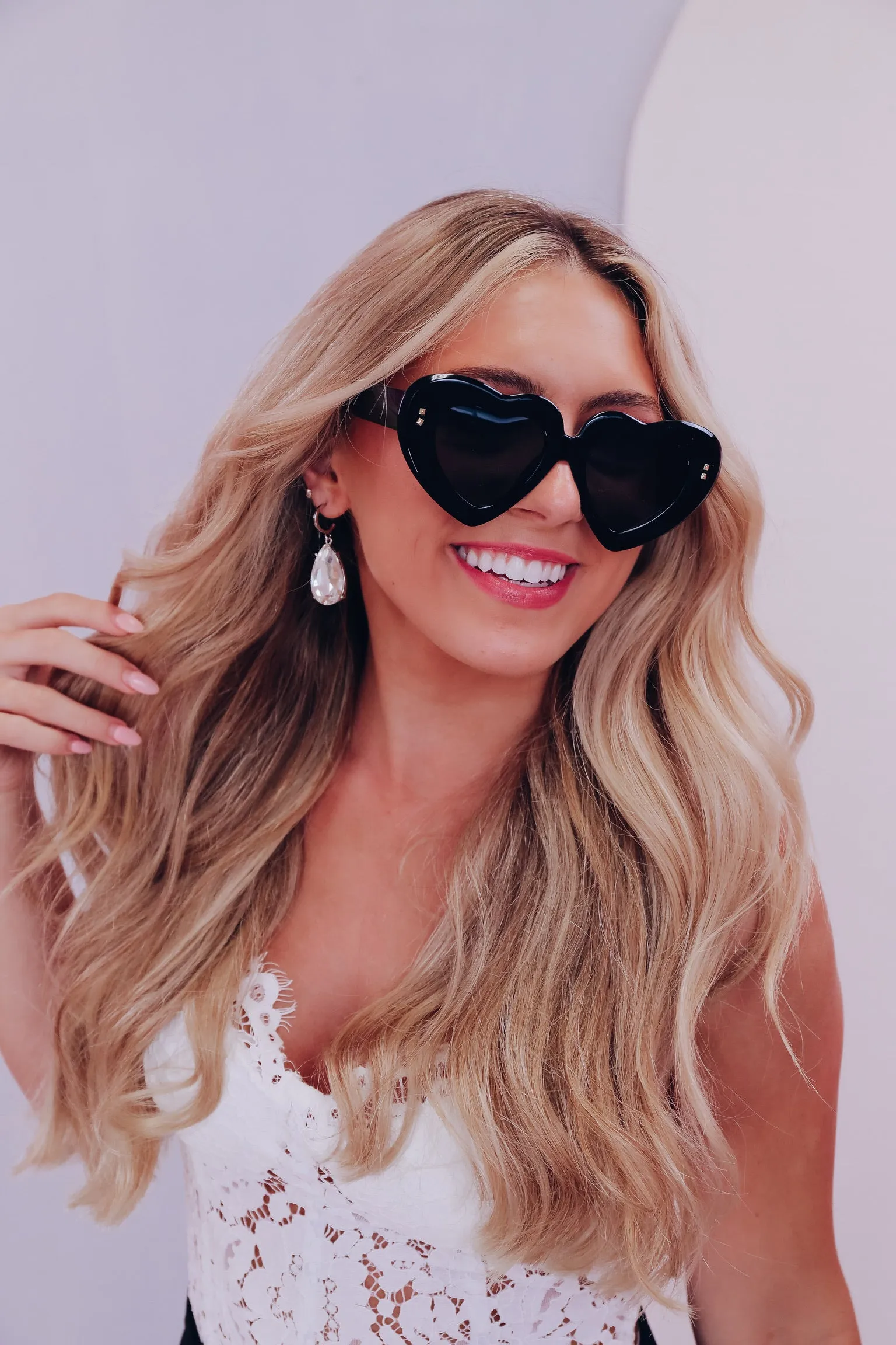 Heart Eyes For You Sunglasses - Black