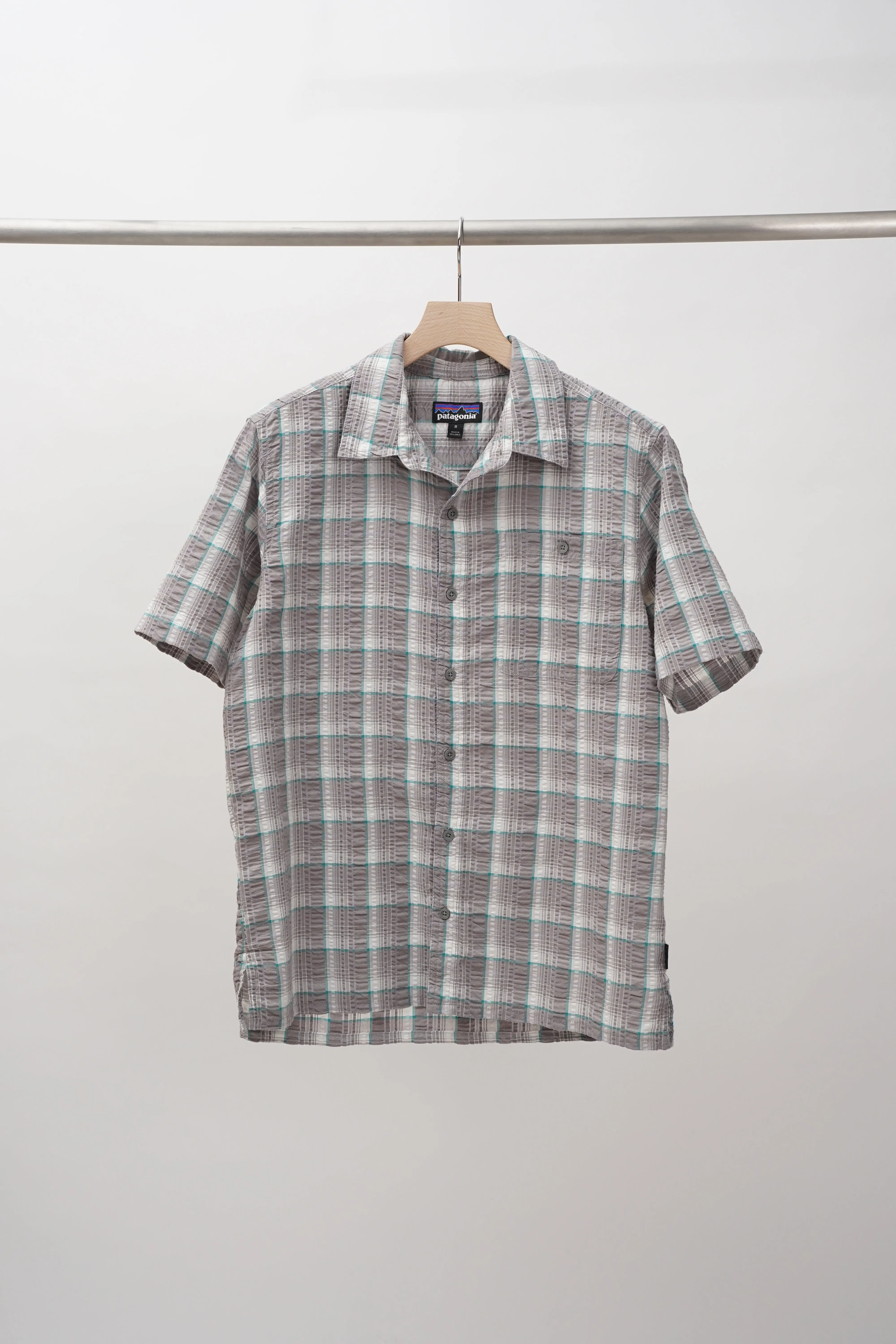 "Patagonia" -Cotton/Poly Seersucker S/S Shirt-