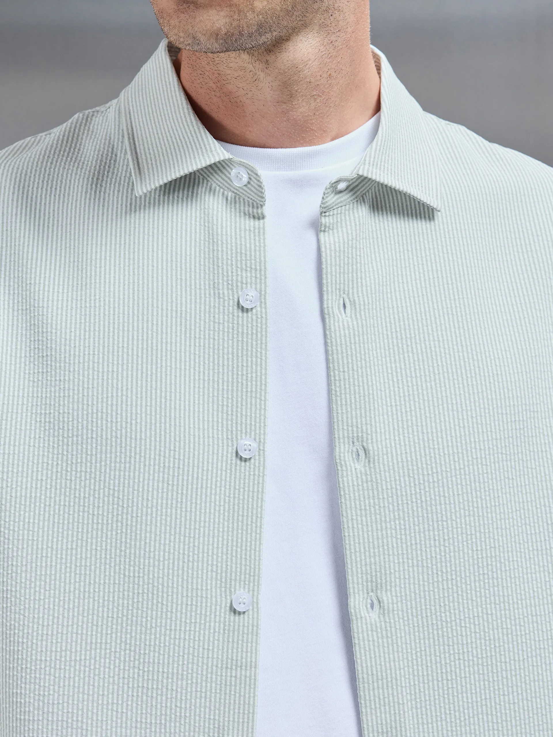 Seersucker Long Sleeve Cutaway Collar Shirt in Sage